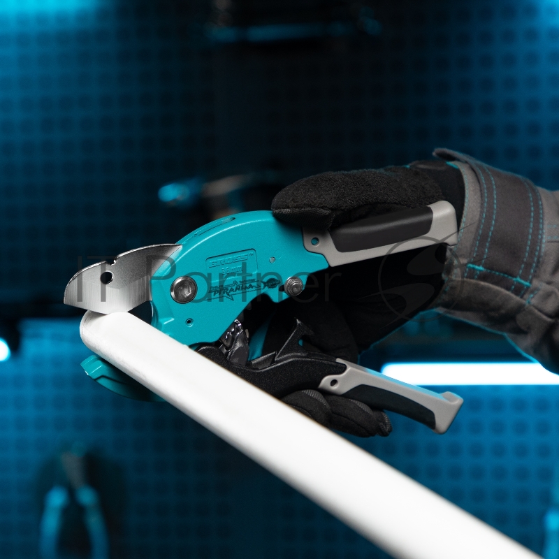 Ножницы для резки GROSS изд. из ПВХ, D - до 36 мм, 2-х комп. рук-ки,рабочий стол для плоских изд.// 78420