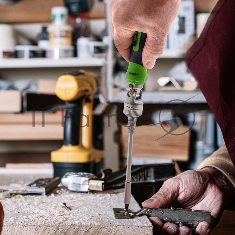 Набор отверток СИБРТЕХ 13363 отвертки реверсиные с набором бит торцевых головок 61 предм. crv