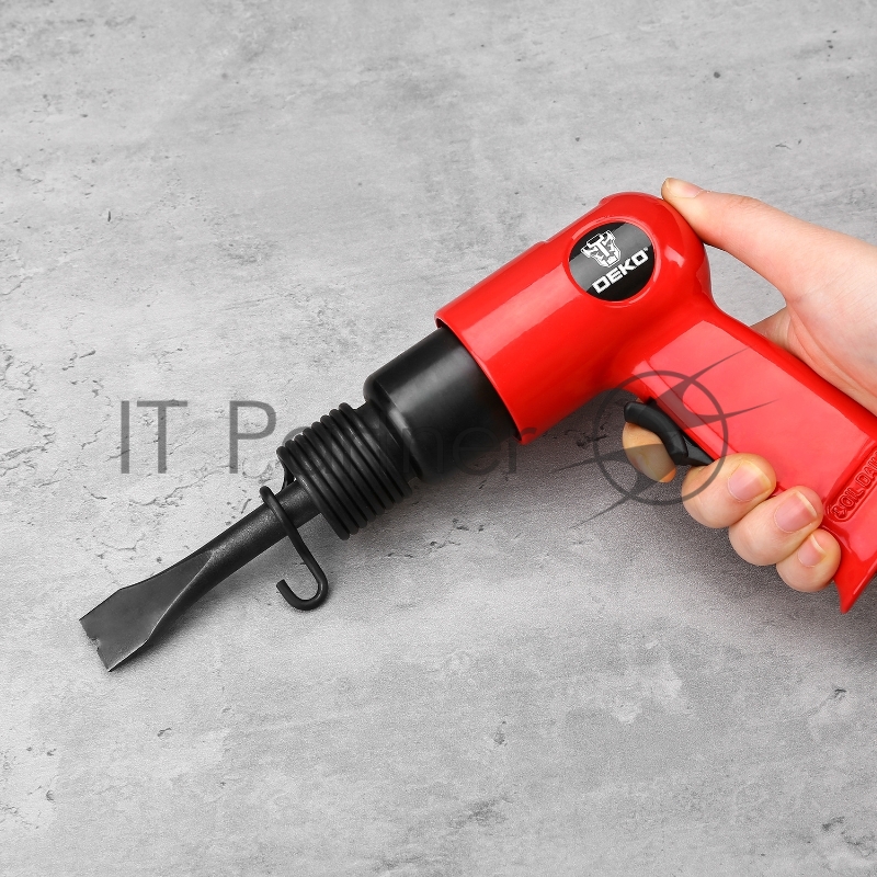 Набор пневмоинструмента и аксессуаров DEKO DKPT61 Premium 61 предмет в чемодане (018-1105)