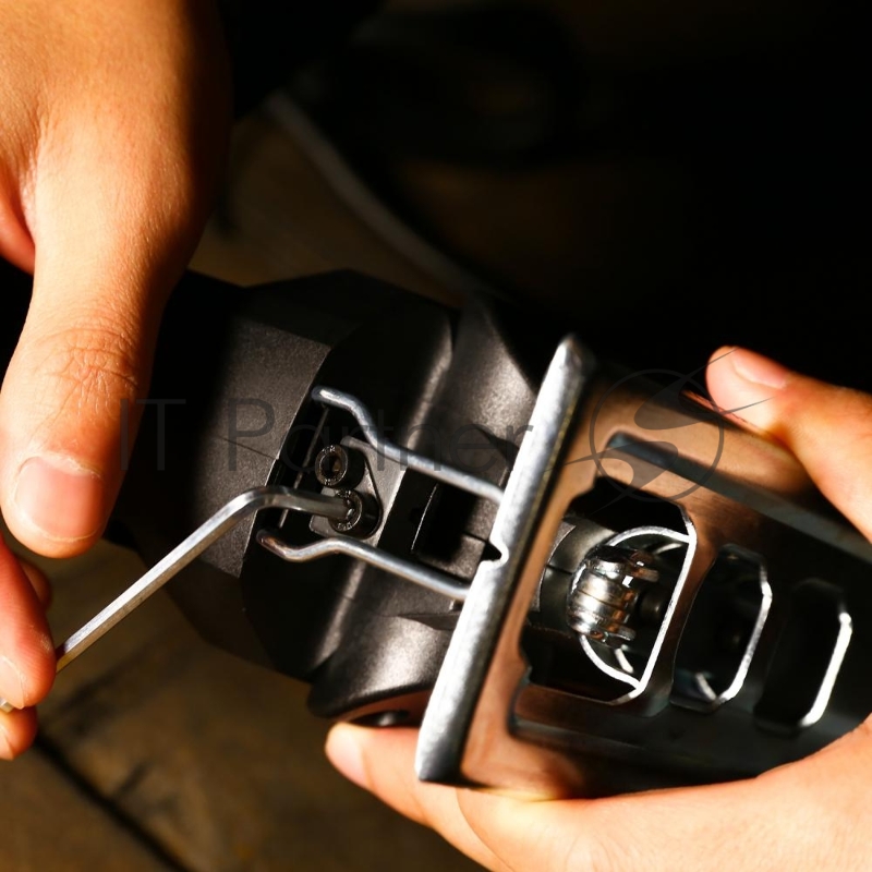 Лобзик Deko DKJS650 650Вт 3000ходов/мин от электросети (кейс в комплекте)