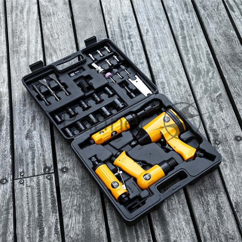 Набор пневмоинструмента DEKO Premium 34 предмета (018-0908)