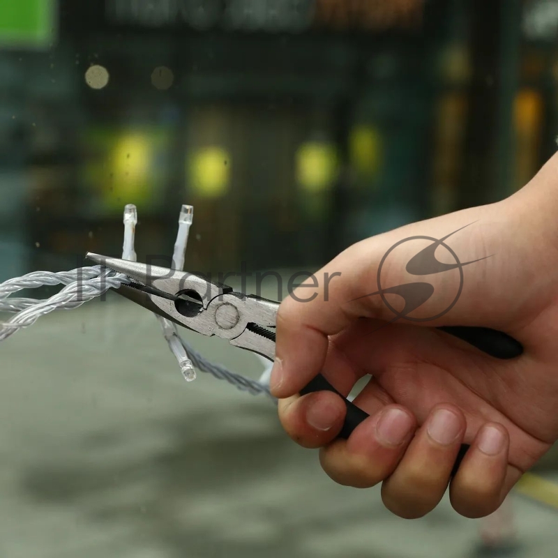 Набор инструментов Deko DKMT130 130 предметов (жесткий кейс)