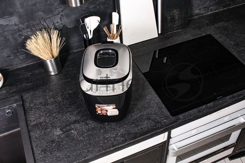 Хлебопечь Hyundai HYBM-P0212 600Вт черный/серебристый