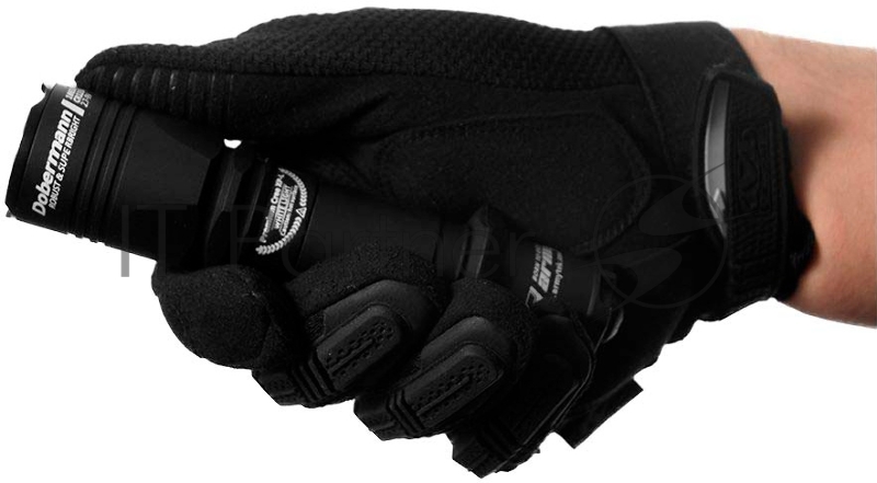 Фонарь светодиодный тактический Armytek Dobermann XP-E2, 240 лм, зеленый свет, аккумулятор