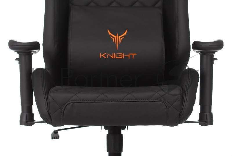 Кресло игровое Knight EXPLORE черный ромбик эко.кожа с подголов. крестовина металл