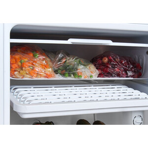 Холодильник Hyundai CO1003 белый (однокамерный)