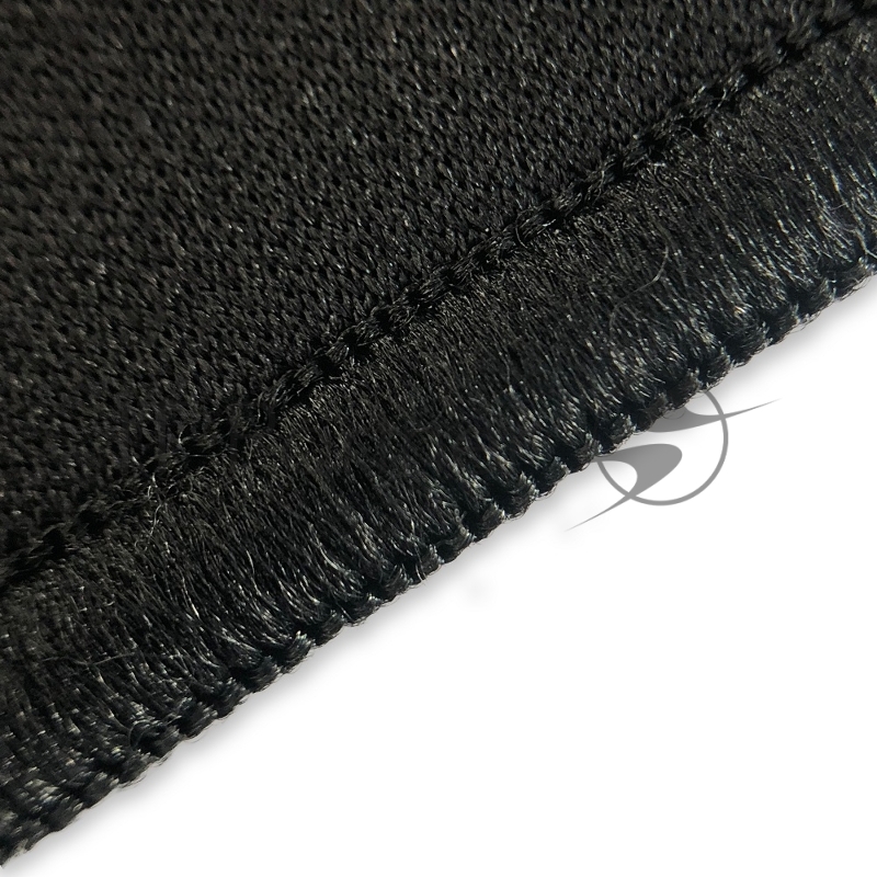 Игровой коврик для мыши Steelseries QcK Edge XL черный (900 x 300 x 2мм, текстиль, резина)