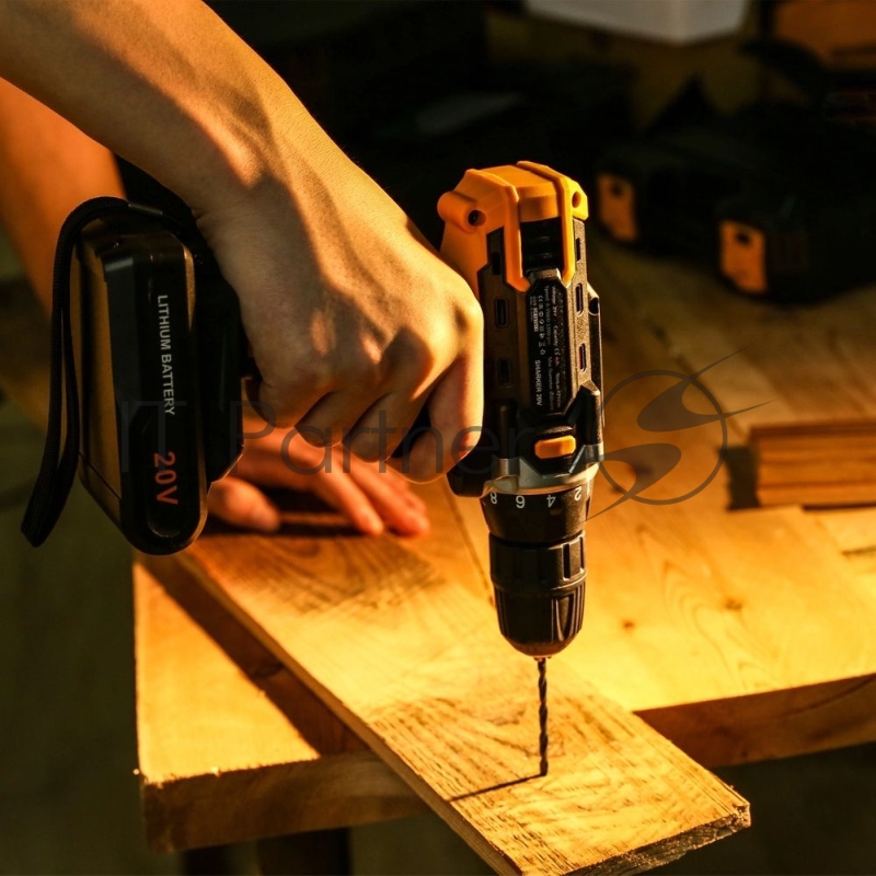 Дрель DEKO Аккумуляторная 20B DKCD20FU-Li SET3 в кейсе + оснастка 13 шт, 2х1.5Ач, з/у063-4172