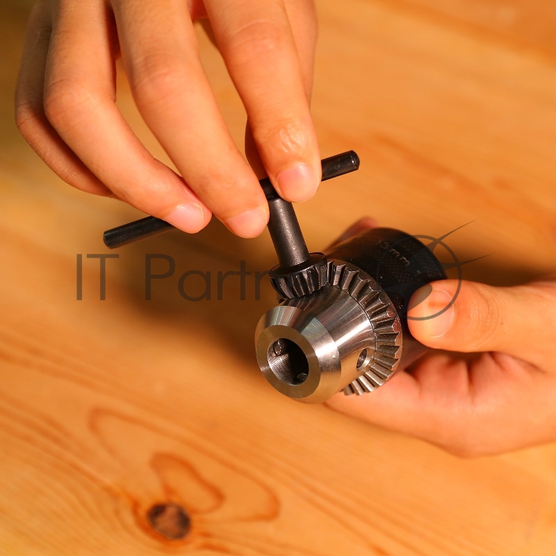 Перфоратор Deko DKH1000W патрон:SDS-plus уд.:4.1Дж 1000Вт (кейс в комплекте)