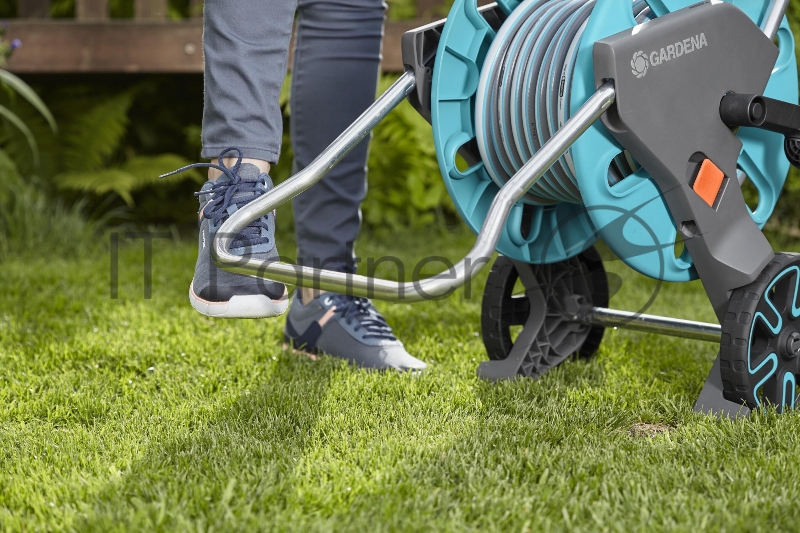 Тележка для шланга Gardena CleverRoll M голубой/серый шланг в компл. 20м (18513-20.000.00)