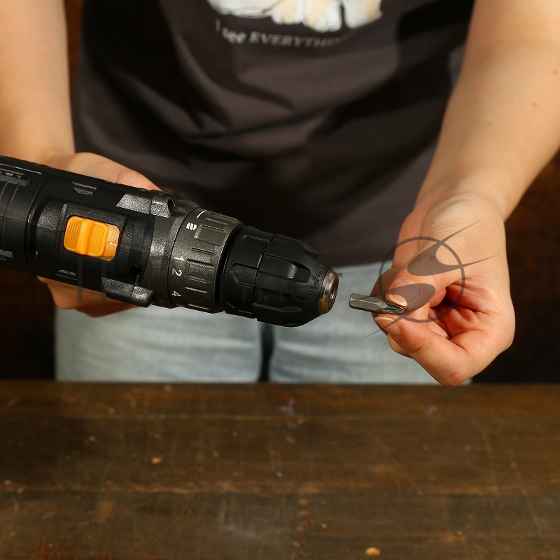 Дрель-шуруповерт Deko GCD12DU3 SET6 аккум. патрон:быстрозажимной (кейс в комплекте) (063-4007)