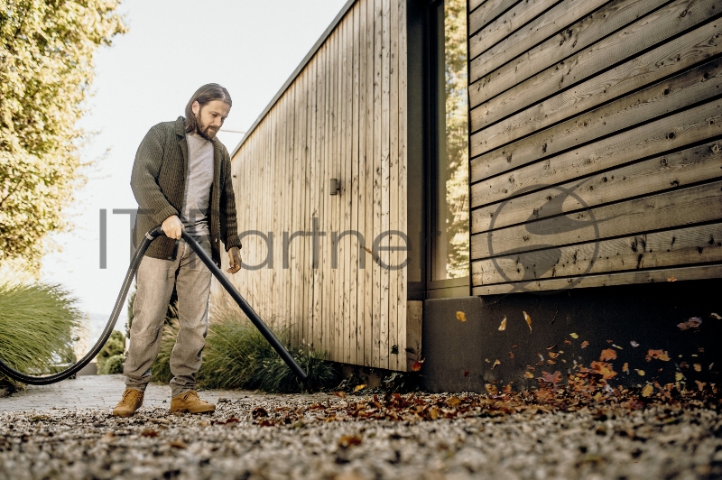 Строительный пылесос Karcher WD 3 S V-17/4/20 1000Вт (уборка: сухая/сбор воды) желтый