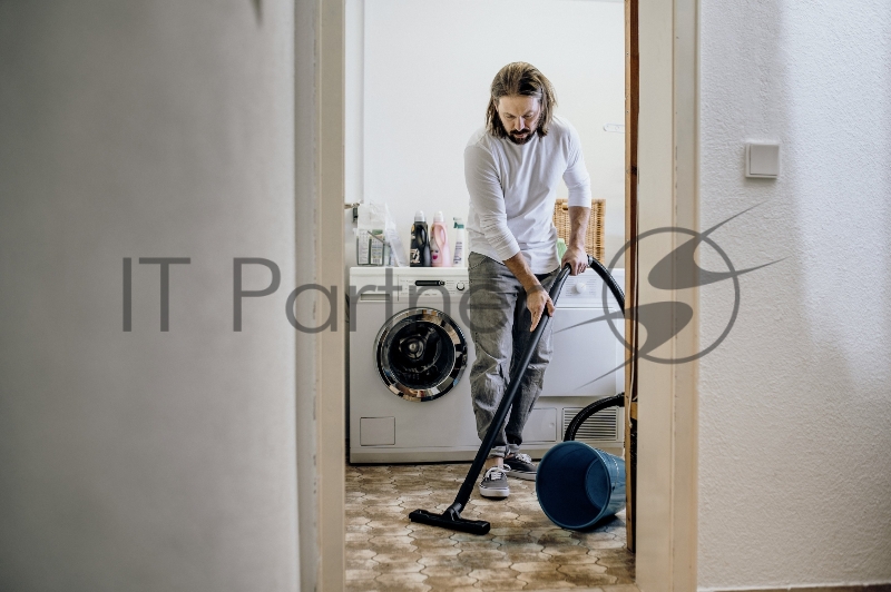 Строительный пылесос Karcher WD 3 S V-17/4/20 1000Вт (уборка: сухая/сбор воды) желтый