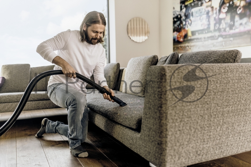 Строительный пылесос Karcher WD 2 Plus V-12/6/18/C 1000Вт (уборка: сухая/влажная) желтый