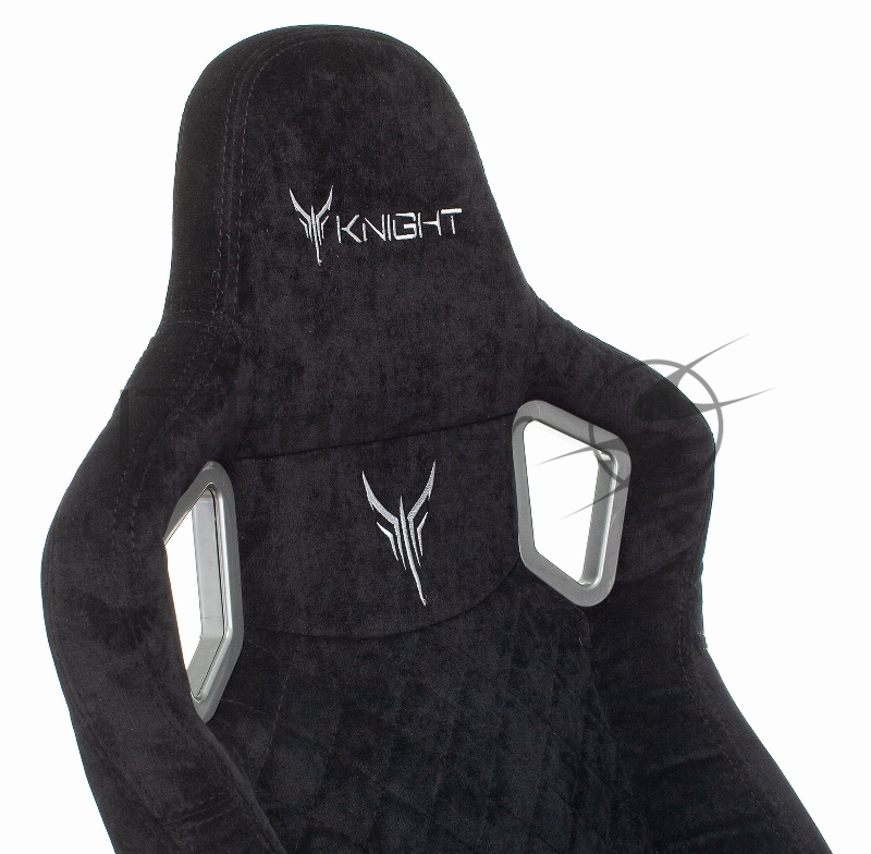 Кресло игровое Knight Outrider черный Light-20 с подголов. крестовина металл
