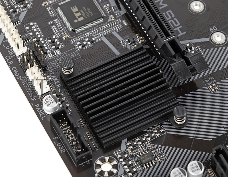 Материнская плата Gigabyte A520M S2H Soc-AM4 AMD A520 2xDDR4 mATX AC`97 8ch(7.1) GbLAN RAID+VGA+DVI+HDMI