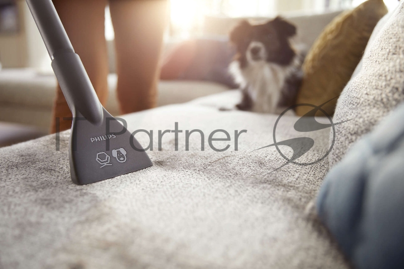 Безмешковый пылесос Philips XB2042/01, мощность мотора 1800Вт, мощность всасывания 360 Вт, емкость контейнера 1,3л, в комплекте насадка для очистки шерсти животных