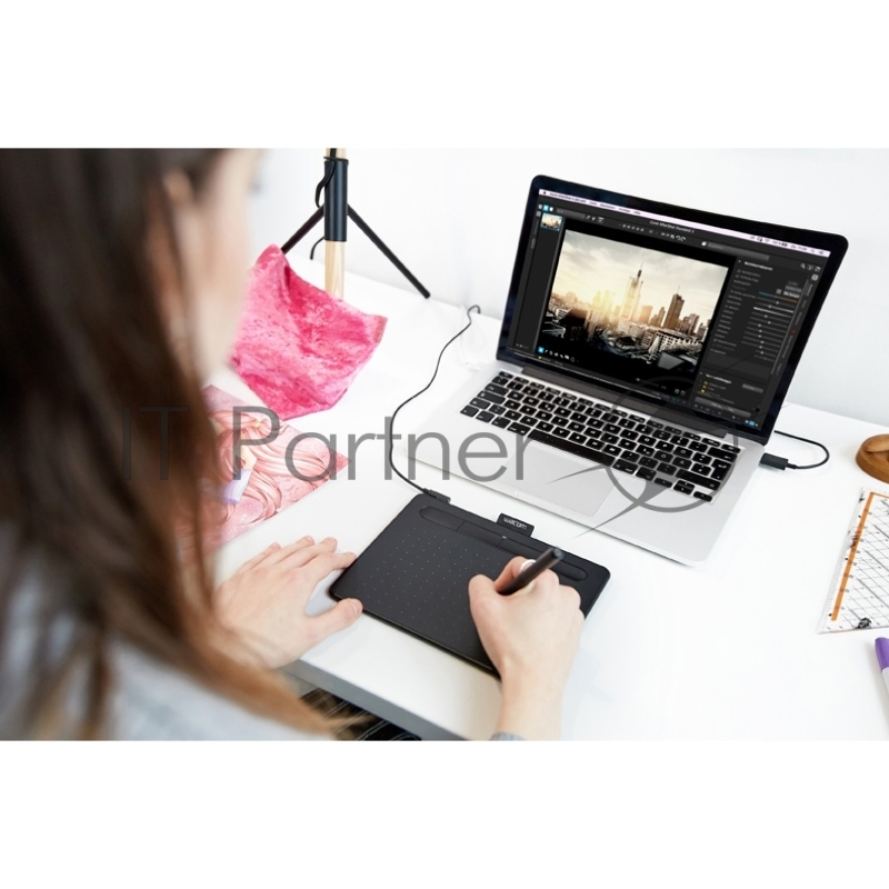 Планшет для рисования Wacom Intuos S Bluetooth CTL-4100WLK-N Bluetooth/USB черный