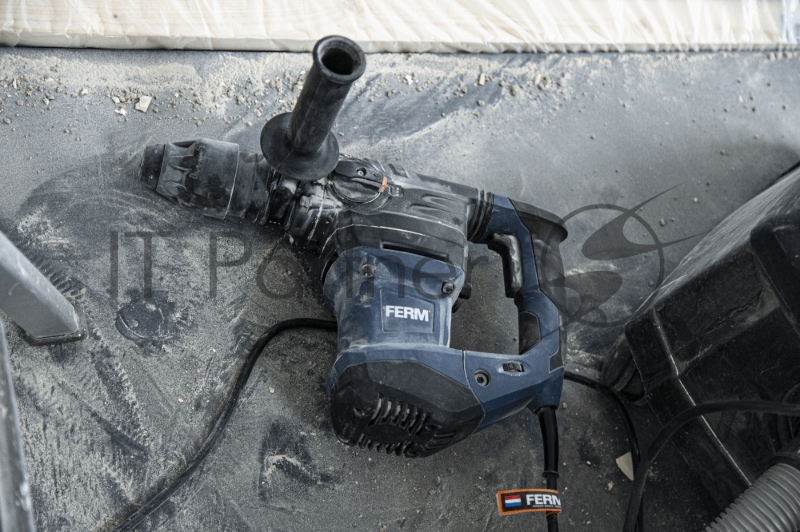 Перфоратор FERM SDS-plus HDM1037 мощность - 1500W/сила удара - 6 Дж/число ударовВ мин - 0-4400/бетон - 32мм