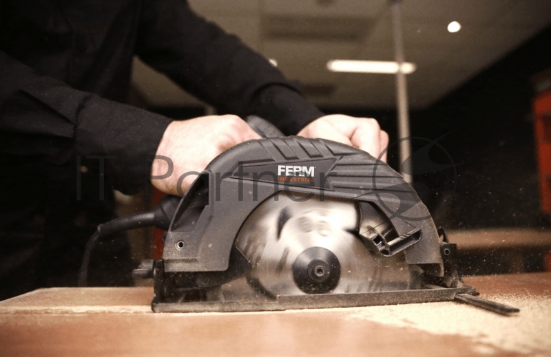 Пила циркулярная FERM CSM1041P, 185x20, 1200 Вт., 5000 об.мин., глубина пропила 65мм, коробка