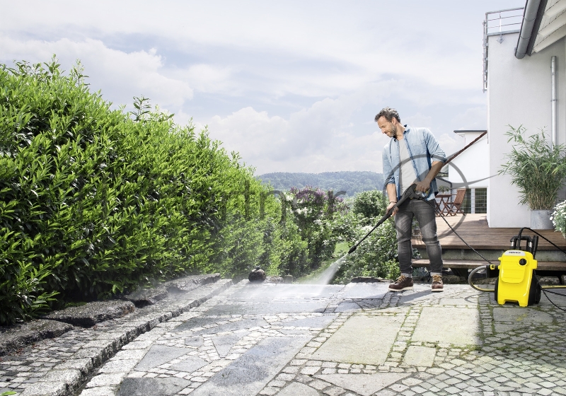 Минимойка Karcher K 4 Compact UM 1800Вт