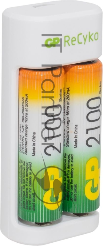 Аккумулятор + зарядное устройство GP PowerBank Е211 AA/AAA. 2 аккумулятора AA 2100 мAч + 2 аккумулятора AAA 800 мAч.