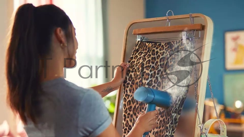 Ручной отпариватель Philips Ручной отпариватель Philips/ 1000 Вт, постоянная подача пара 20 г/мин, резервуар 70 мл, шнур 3м