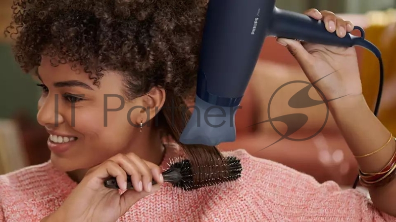 Фен Philips Фен Philips/ 2100 Вт, 6 режимов, ионизация, ThermoProtect, концентратор, диффузор, шнур 1,8 м. Цвет: синий.