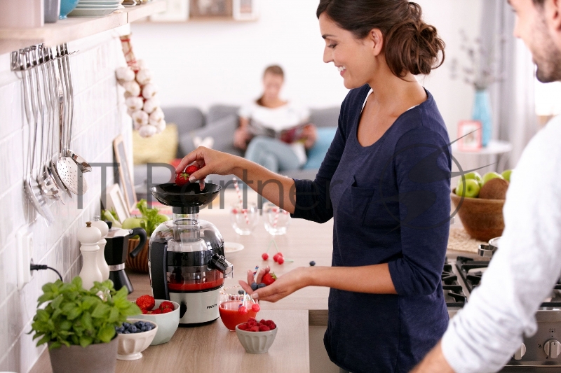 Соковыжималка PHILIPS HR1832/00