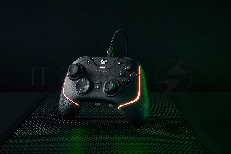 Игровой контроллер Razer Wolverine V2 Chroma - Wired Gaming Controller for Xbox Series X