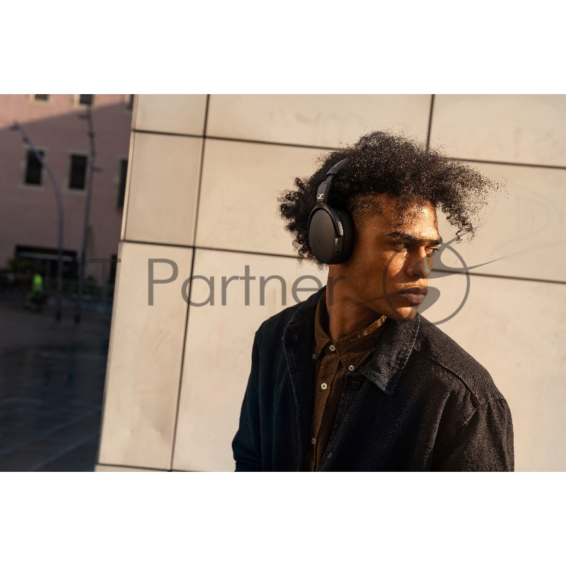 Наушники беспроводные Sennheiser Bluetooth 5.0, накладные складные закрытые 18-22000Гц, 108дБ, микрофон, до 30 часов работы, аудиокедеки: SBC, AAC, AptX™, AptX™ Low Latency, 508384