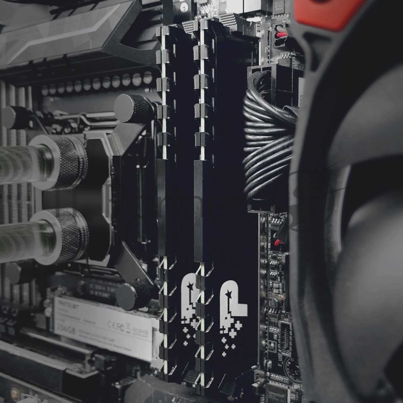 Оперативная память 4Gb DDR4 2666MHz Patriot Signature Premium Line (PSP44G266681H1)