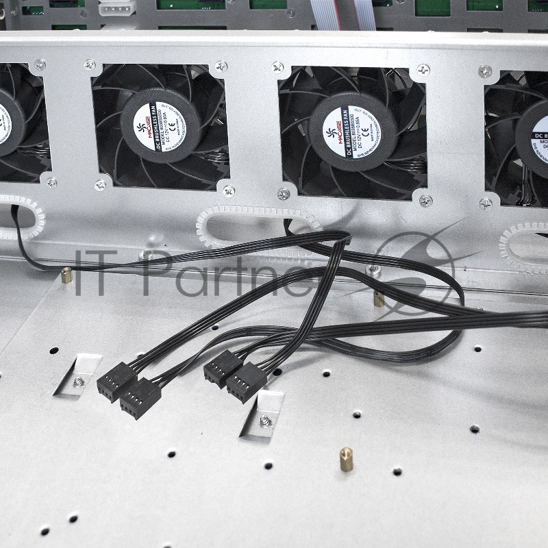 Серверный корпус ExeGate Pro EX281301RUS 3U660-HS16 <RM 19, высота 3U, глубина 660, БП 2U-700ADS,16xHotSwap, USB>