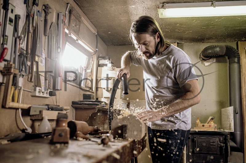 Строительный пылесос Karcher WD 6 P S V-30/6/22/T 1300Вт (уборка: сухая/сбор воды) желтый