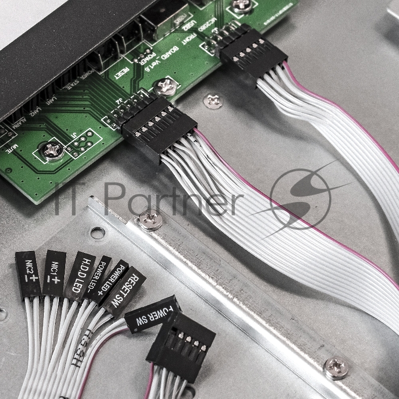 Серверный корпус ExeGate Pro EX293177RUS 2U550-HS08 <RM 19, высота 2U, глубина 550, БП 1U-1000ADS, 8xHotSwap, USB>