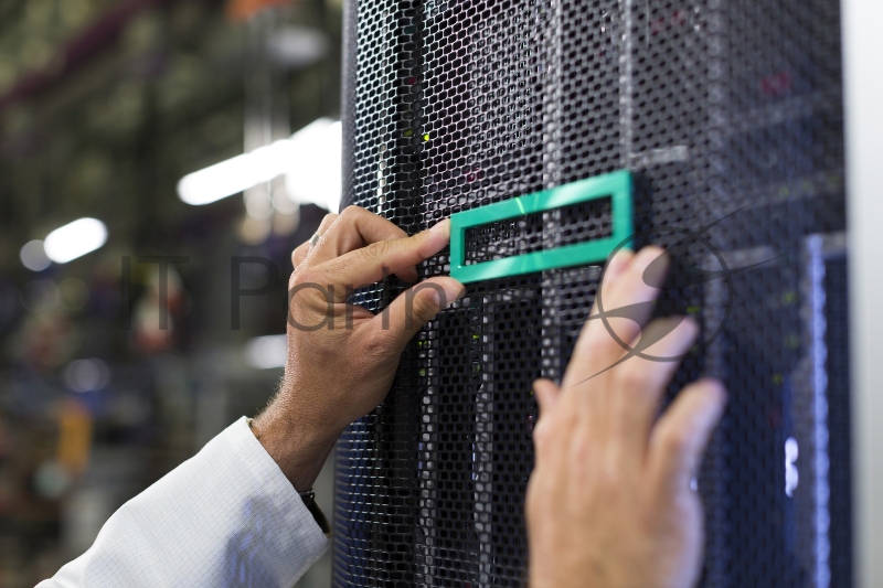 Комплект преобразования HPE MicroSvr Gen10 NHP SFF Converter Kit