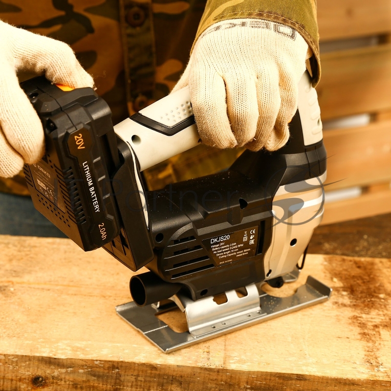 Лобзик Deko DKJS20 +2пил. 2400ходов/мин от аккумулятора