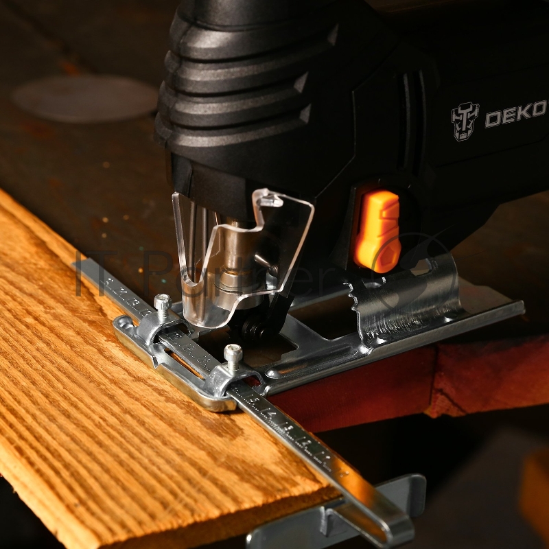 Лобзик Deko DKJS850 850Вт 3000ходов/мин от электросети (кейс в комплекте)