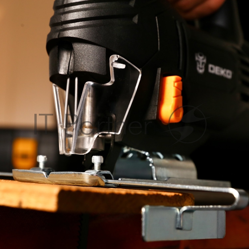 Лобзик Deko DKJS850 850Вт 3000ходов/мин от электросети (кейс в комплекте)