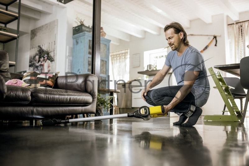 Пылесос ручной Karcher VC 6 Cordless our Family Limited Edition *EU черный/желтый