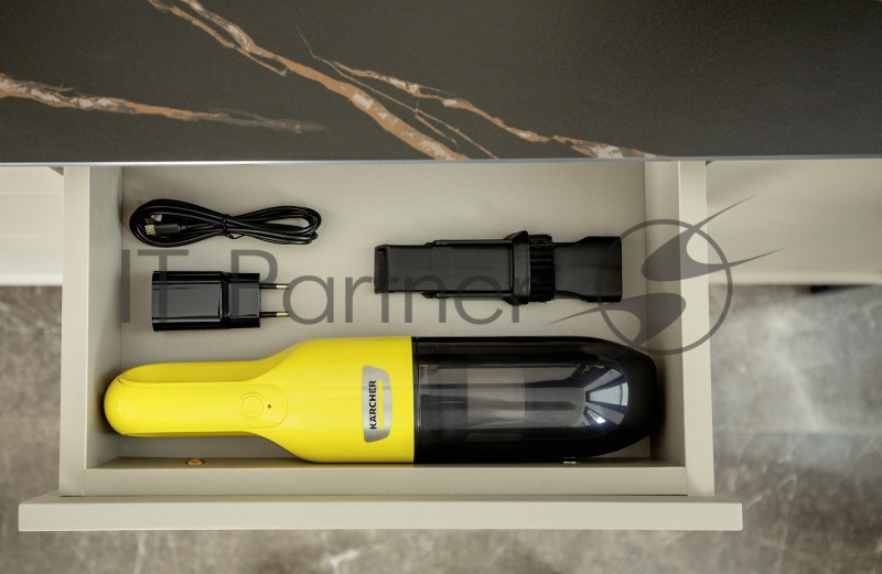 Пылесос ручной Karcher CVH 2 черный/желтый