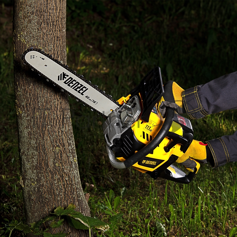 Пила цепная бензиновая DS-4516, шина 40 см, 45см3, 2,5 л.с., шаг 0,325, паз 1,5 мм, 64 зв// Denzel