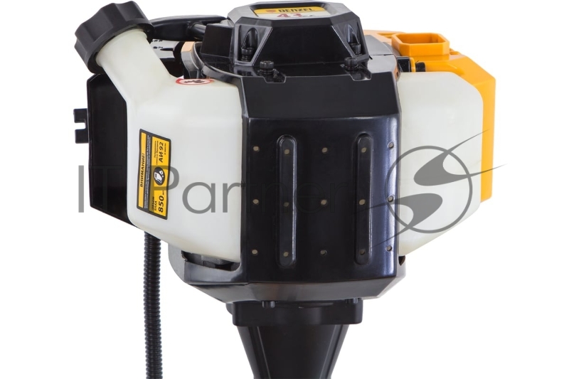 Триммер бензиновый DR-43, 43 см3, неразъемная штанга, состоит из 2 частей// Denzel