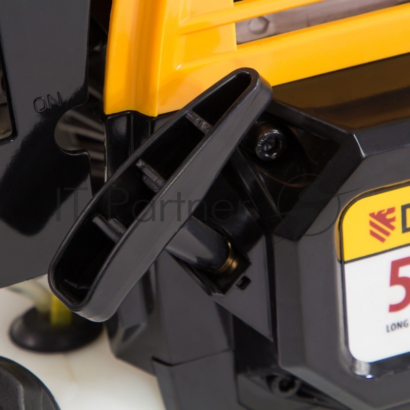 Триммер бензиновый DR-52S, 52 см3, разъемная штанга, состоит из 2 частей// Denzel