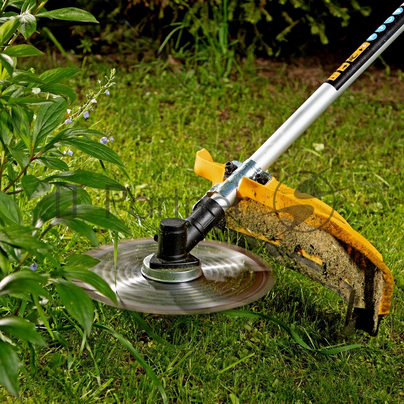 Триммер бензиновый DTL-52, 52 см3, неразъемная штанга, состоит из 2 частей// Denzel