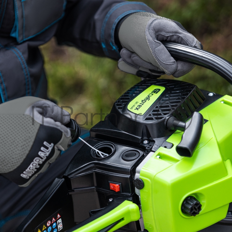 Пила цепная бензиновая БП-4540, 45 см3, шина 40 см, шаг 0,325, паз 1,5 мм, 64 зв// Сибртех