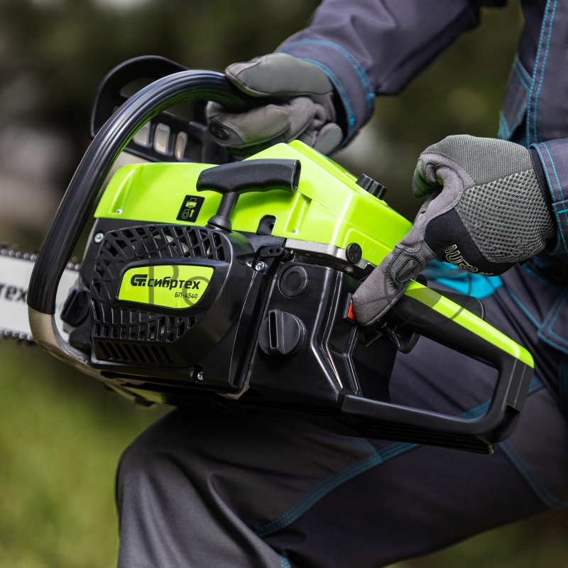 Пила цепная бензиновая БП-4540, 45 см3, шина 40 см, шаг 0,325, паз 1,5 мм, 64 зв// Сибртех