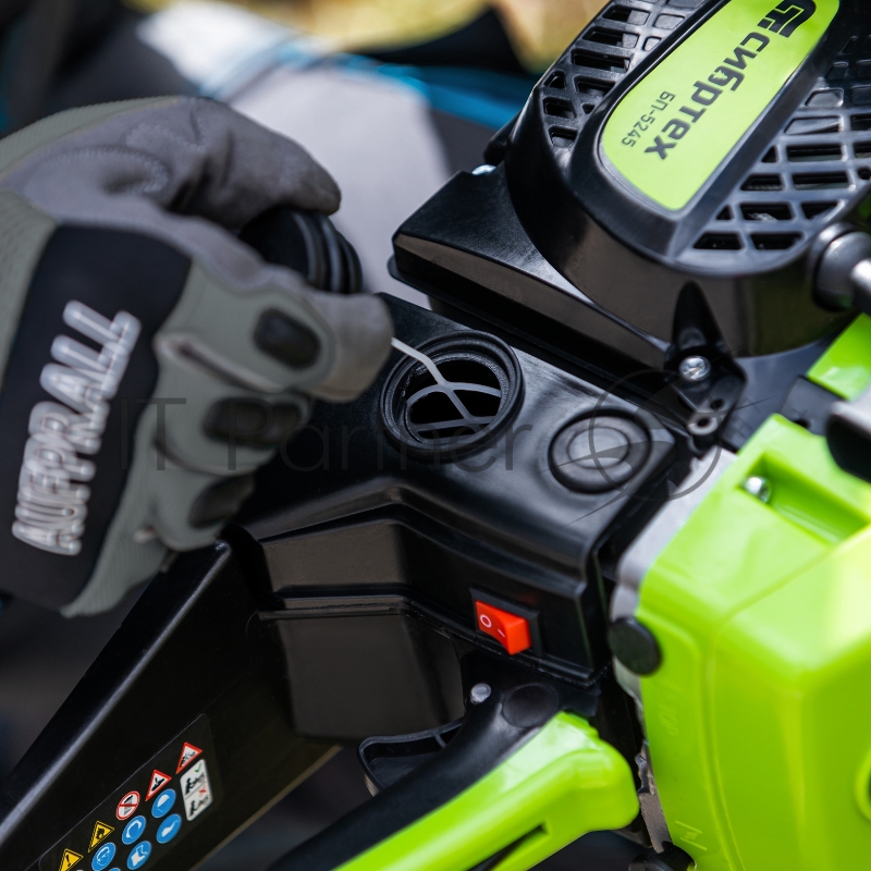 Пила цепная бензиновая БП-5245, 52 см3, шина 45 см, шаг 0,325, паз 1,5 мм, 72 зв// Сибртех