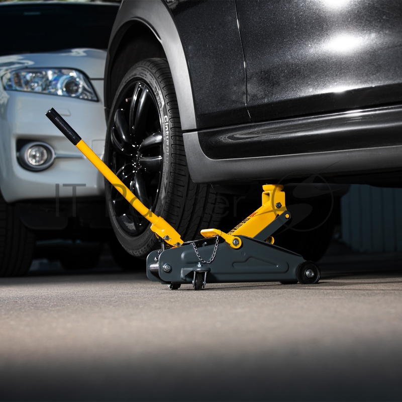 Домкрат гидравлический подкатной с фиксатором, 2 т, 130-330 мм, в кейсе// Denzel