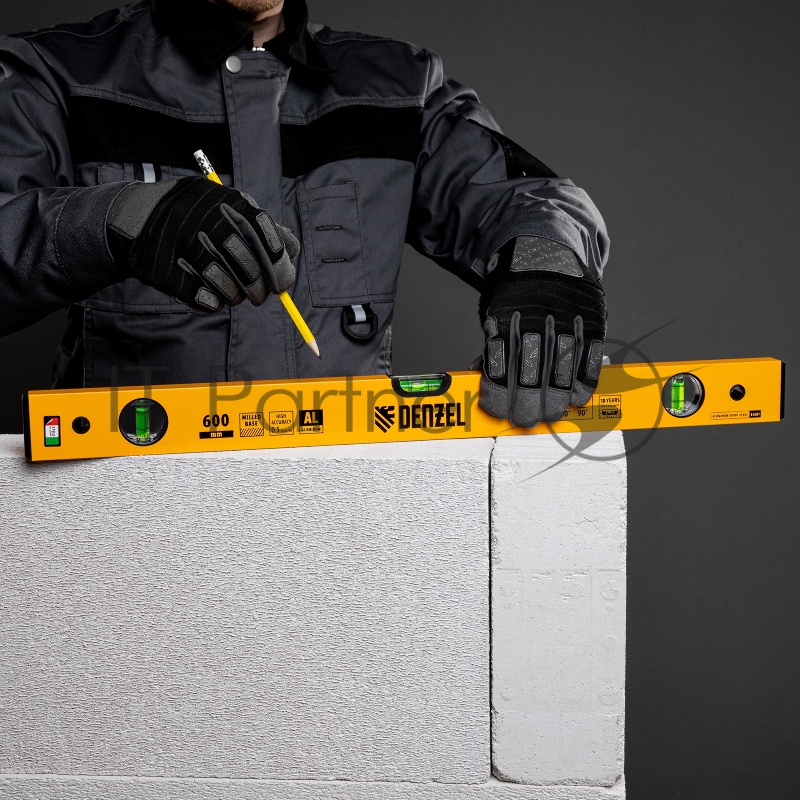 Уровень алюминиевый, 600 мм, фрезерованный, 3 глазка// Denzel